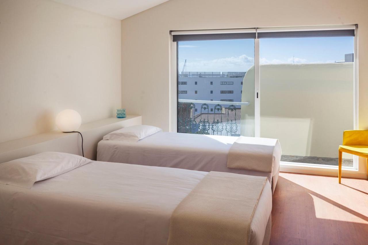 A Bica Hostel ポンタ・デルガダ エクステリア 写真